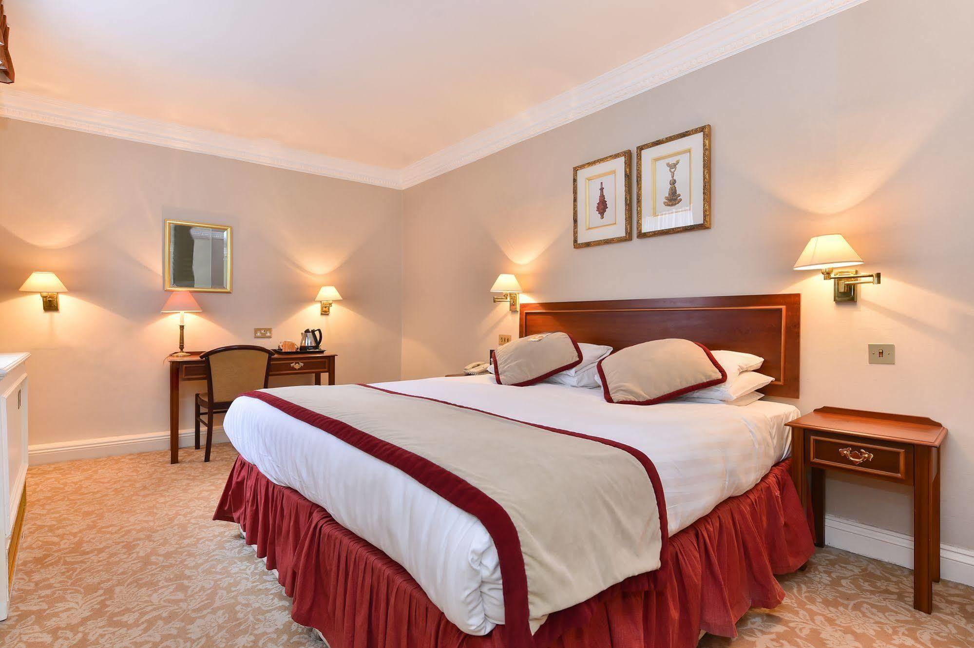 Park Lane Mews Hotel Лондон Екстер'єр фото
